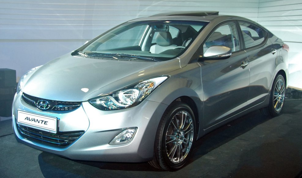 Hyundai Avante 2012 черный