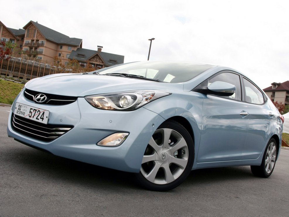 Hyundai Avante 2012 черный