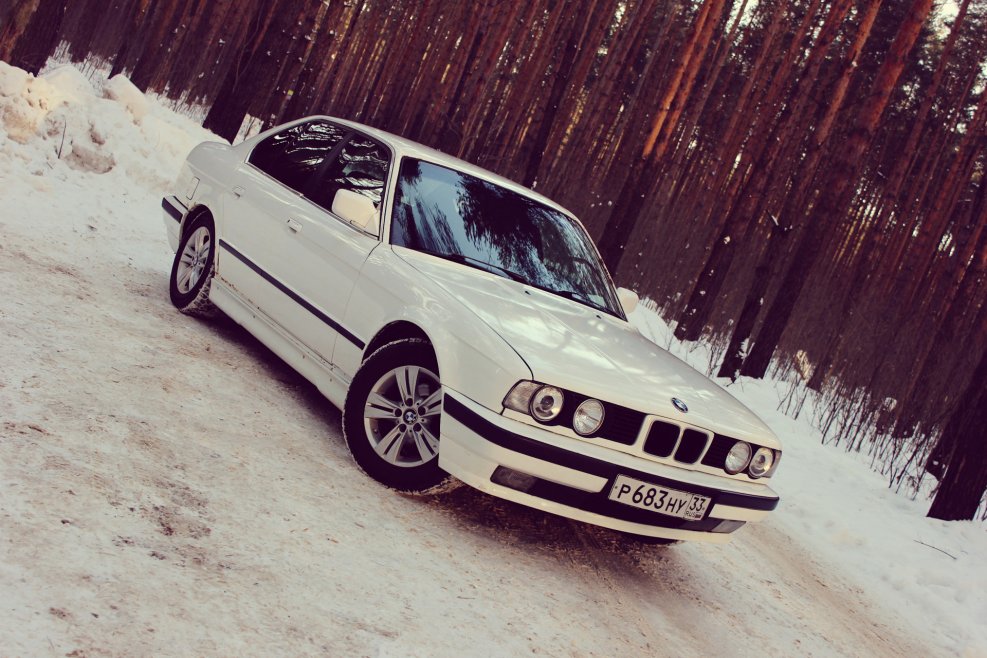 BMW 5 e34 зима