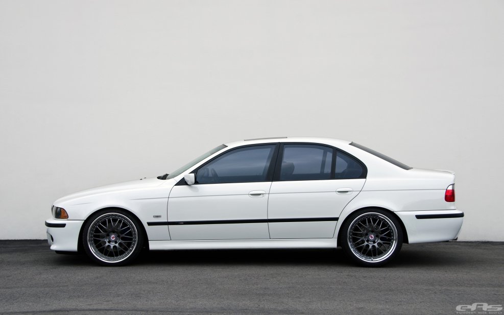 BMW m5 e39 White