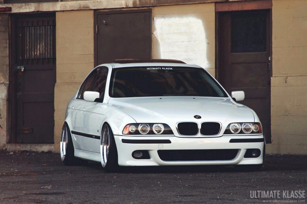 BMW e39 Tuning White