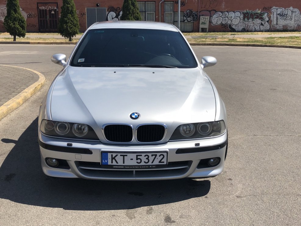 БМВ Е 39 М 200