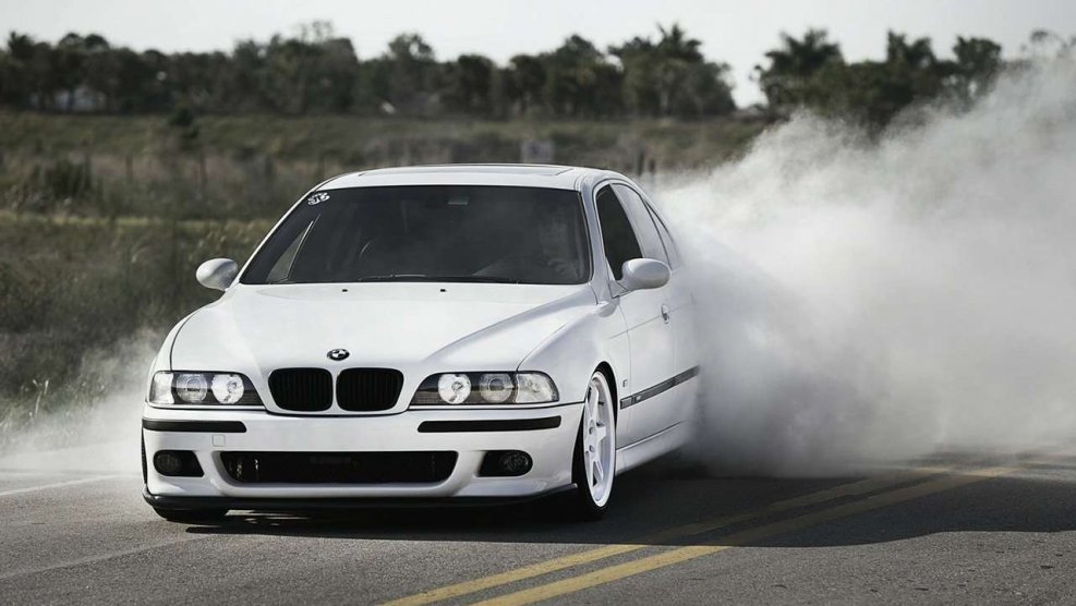BMW 5 e39 White