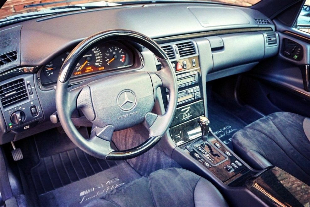 W210 AMG салон