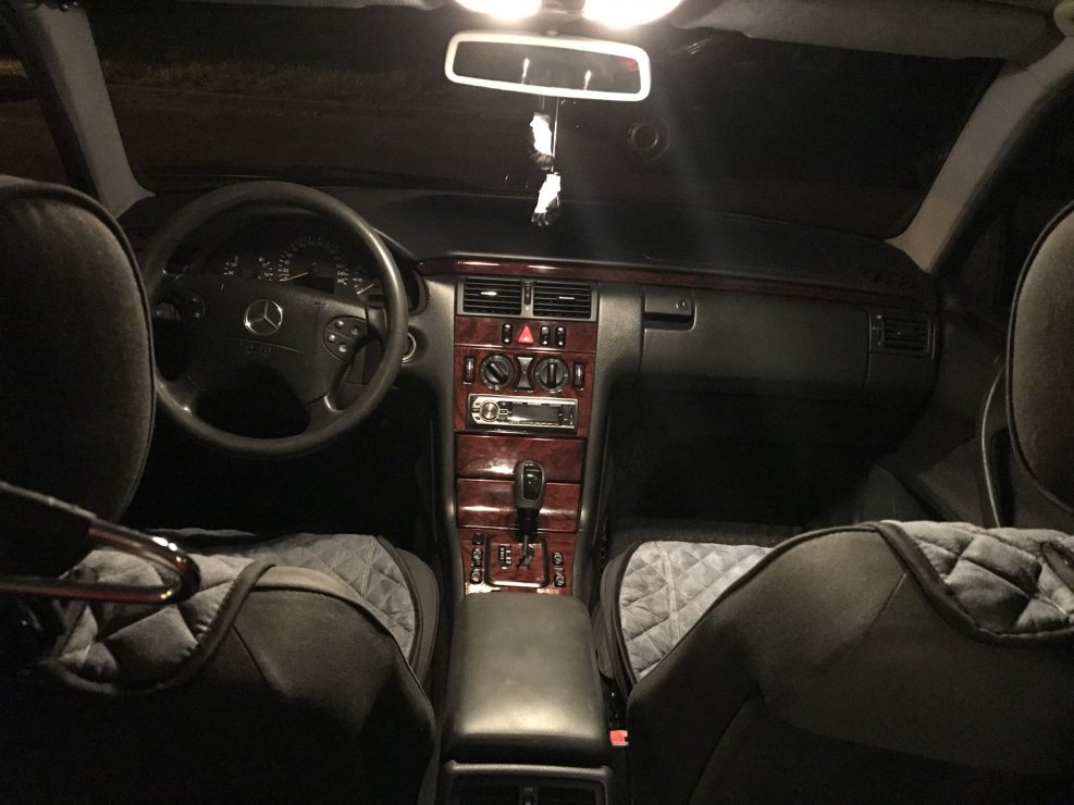 Mercedes-Benz w210 салон