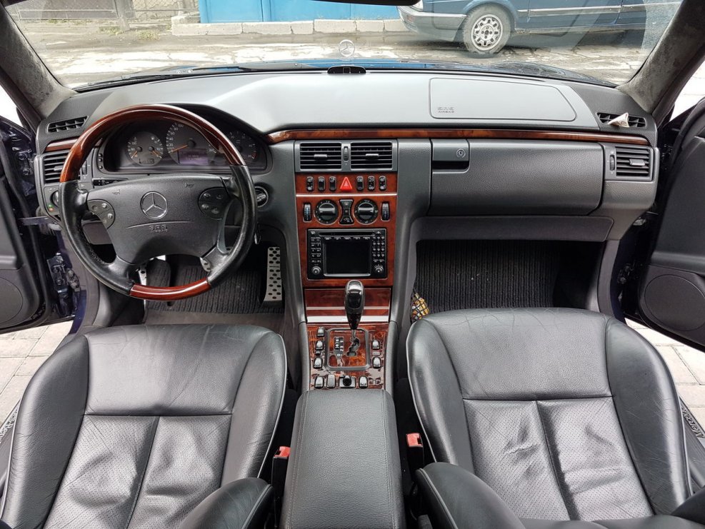 Mercedes e class 2000 салон