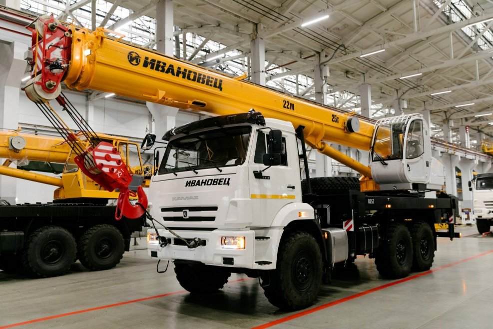 Автокран Ивановец КС-45717к-3р