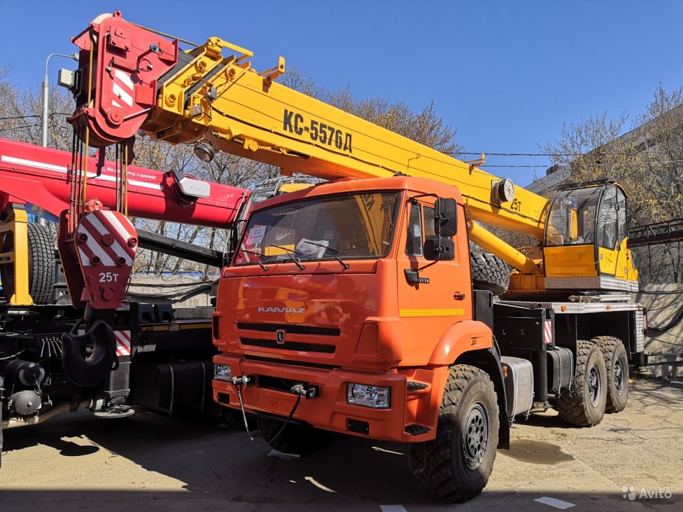 Автокран КАМАЗ 25