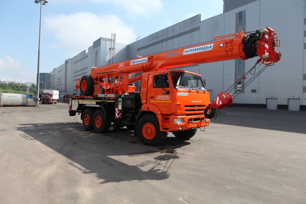 КС 55713-5к-4 автокран 25т. (КАМАЗ-43118)