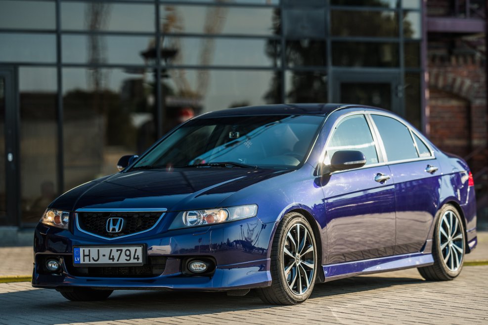 Honda Accord 7 2.4 серебристый