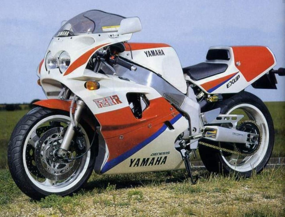 Yamaha FZR 750