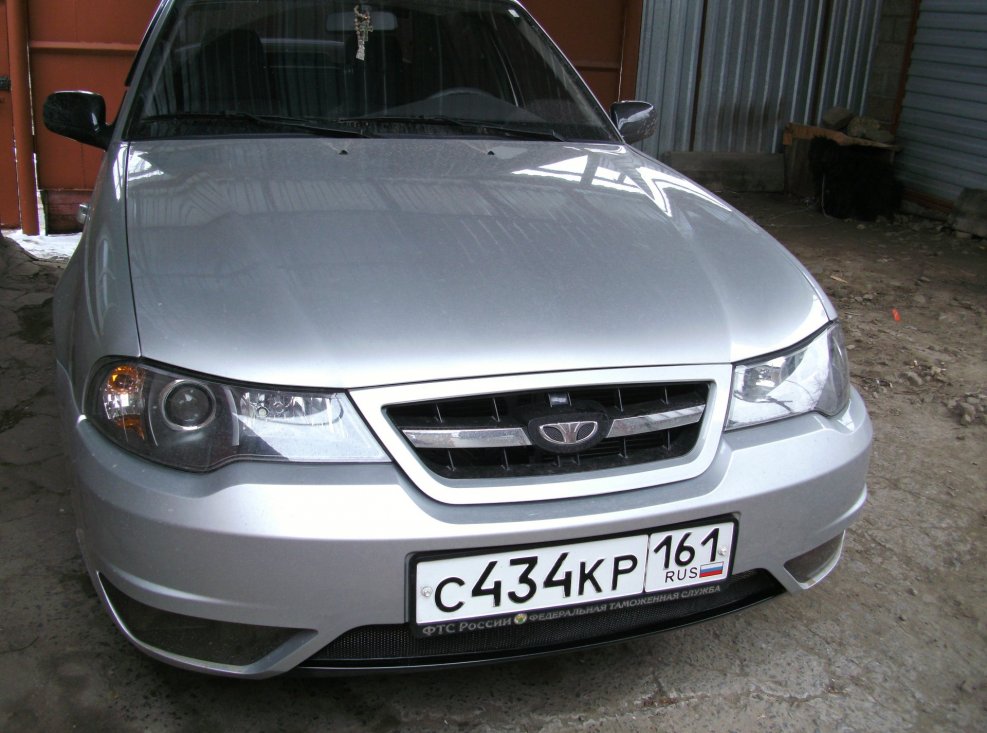 Daewoo Nexia темно серая