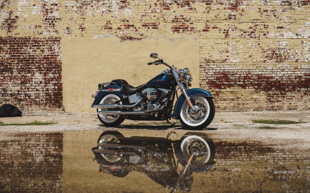 Harley Davidson Deluxe