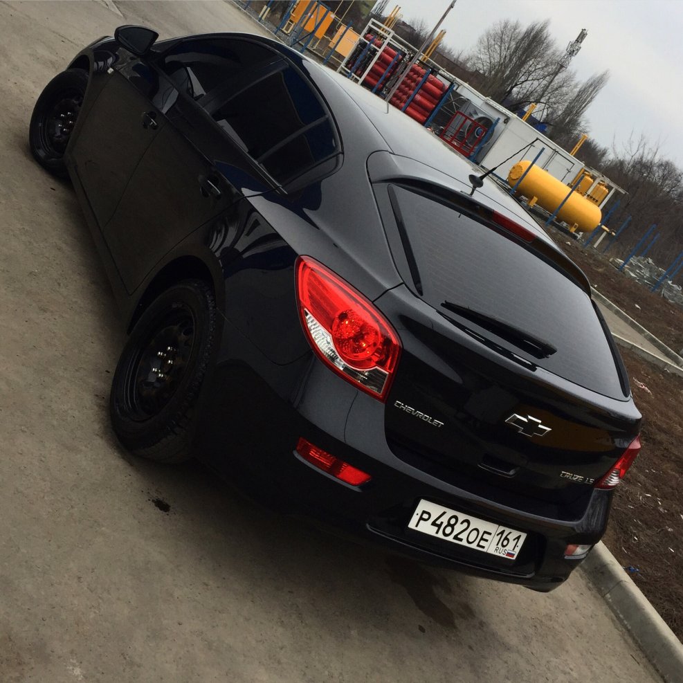 Chevrolet Cruze 2012 черный хэтчбек