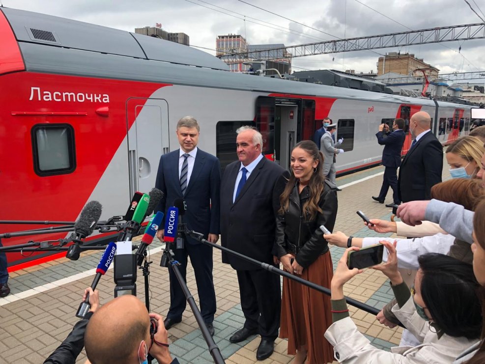 Поезд Ласточка Москва