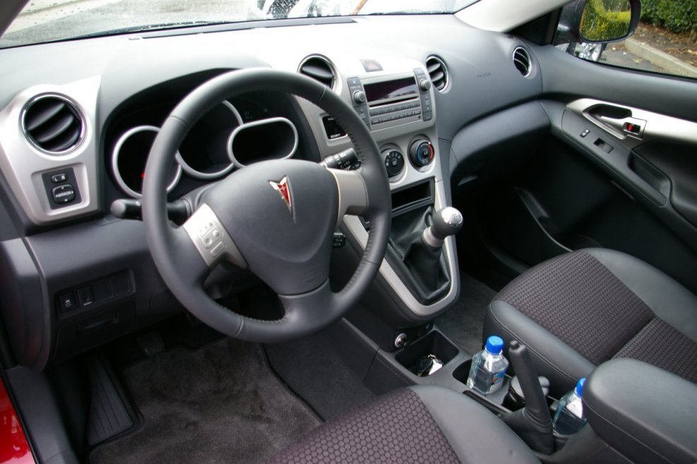 Pontiac Vibe 2009 салон