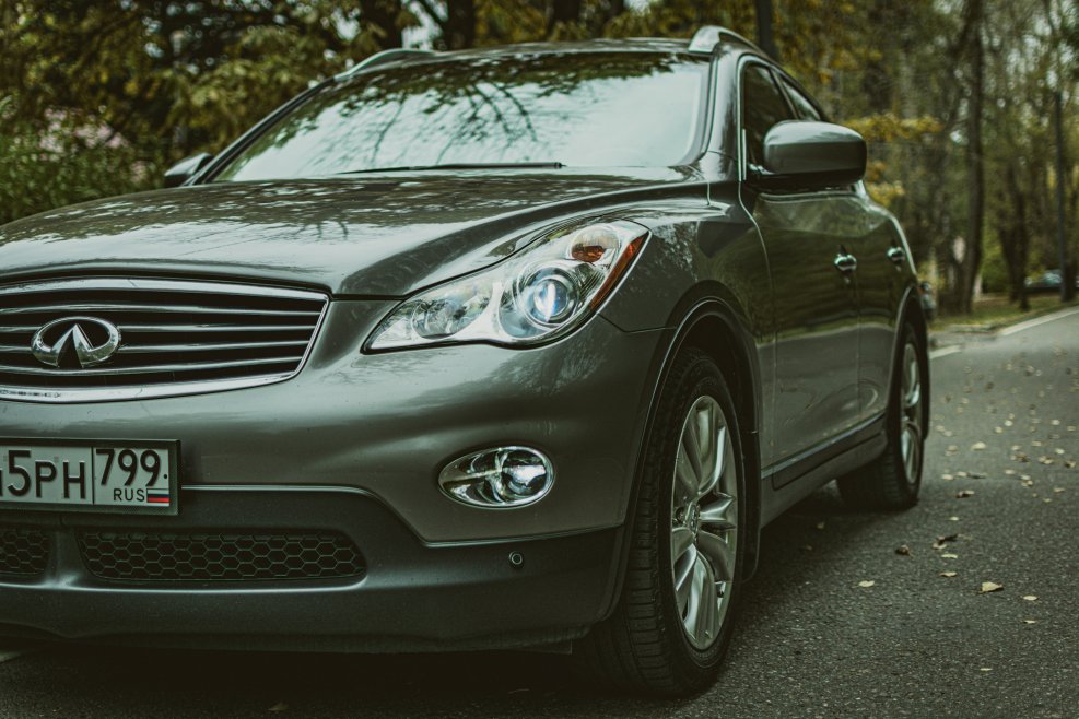 Infiniti fx45 красный