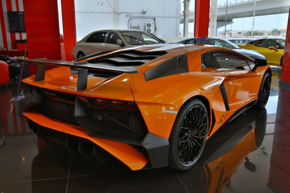 Lamborghini Aventador SV Orange