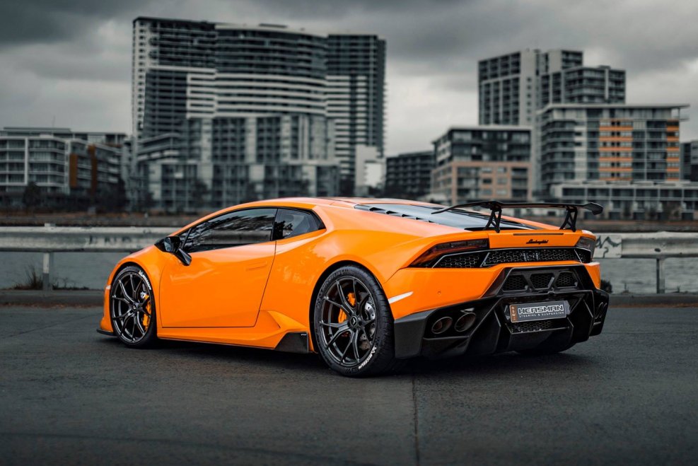 Lamborghini Huracan оранжевая