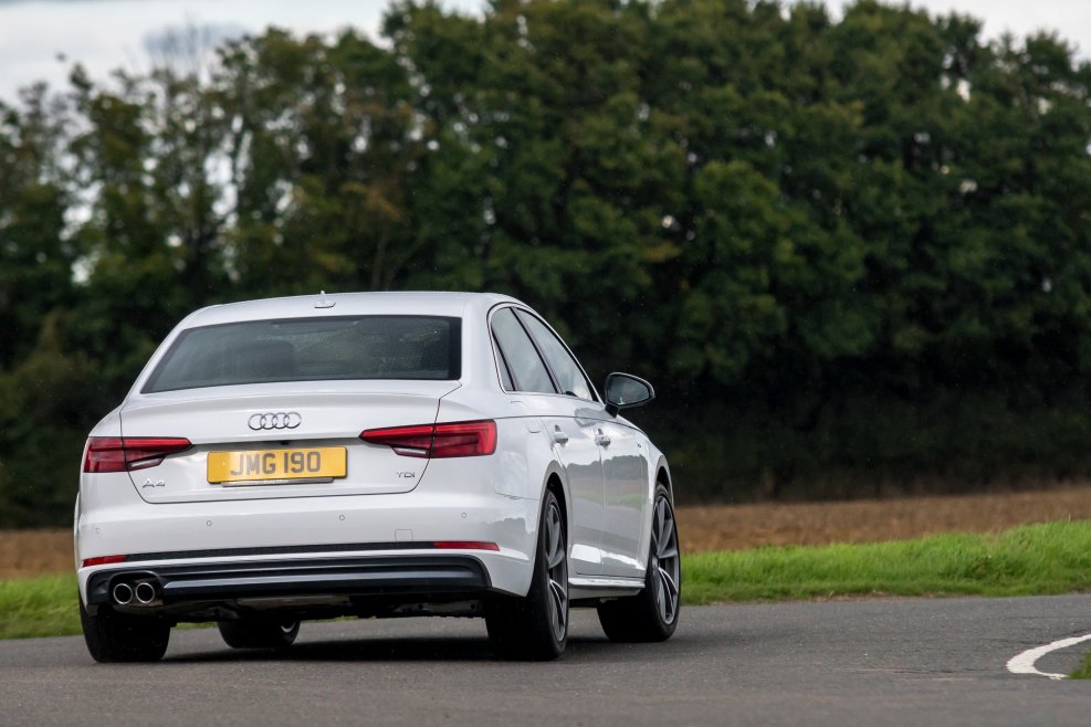 Audi a4 b9 2015 s line