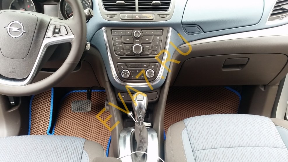 Opel Mokka 2012 салон