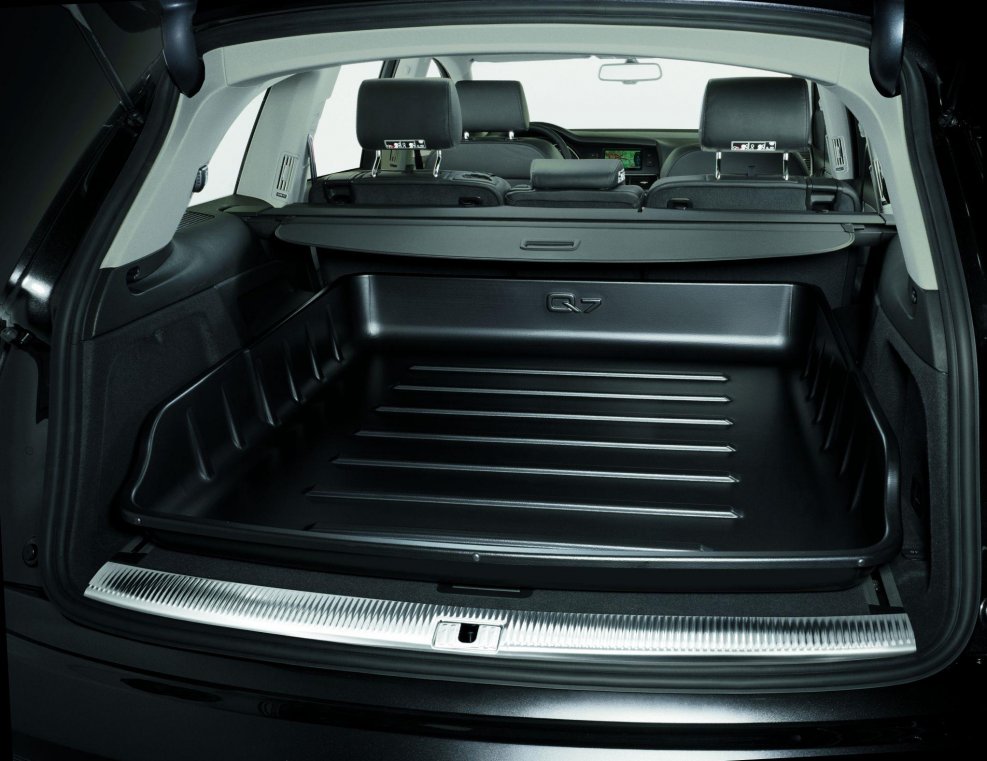 Audi q7 багажник