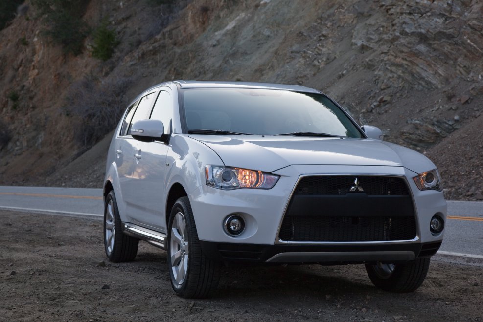 Mitsubishi Outlander XL 2010