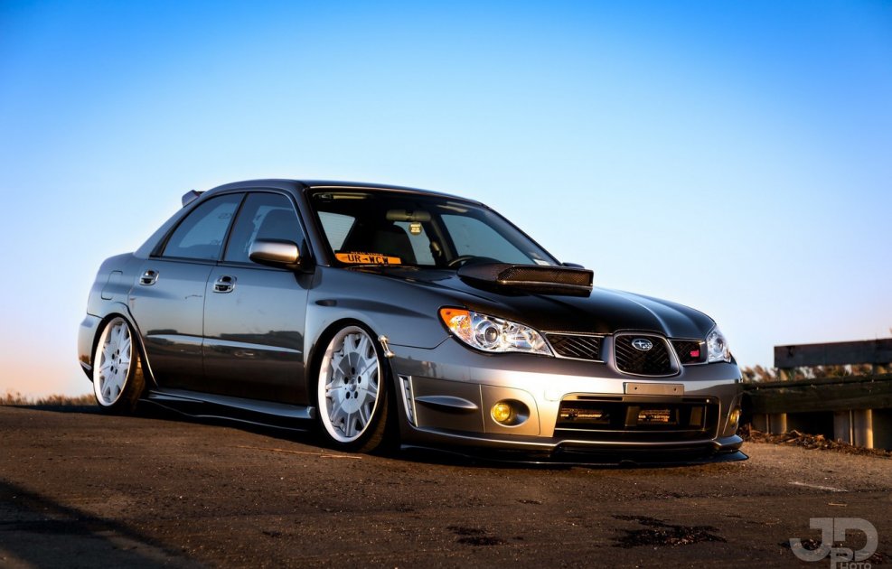 Субару Импреза WRX STI