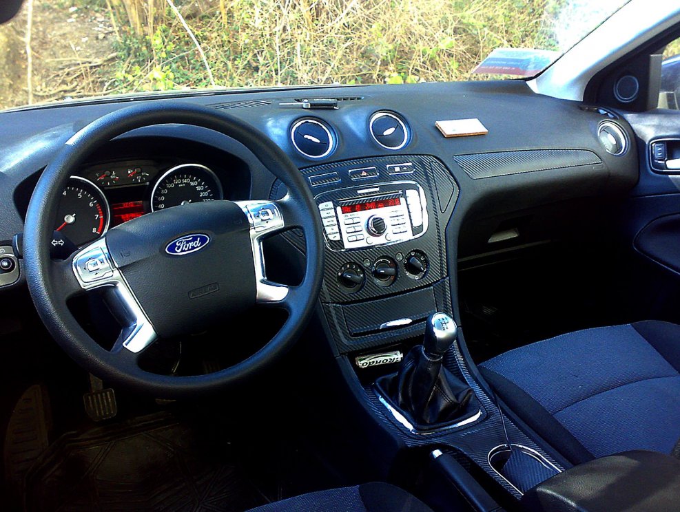 Ford Mondeo.3.черный салон