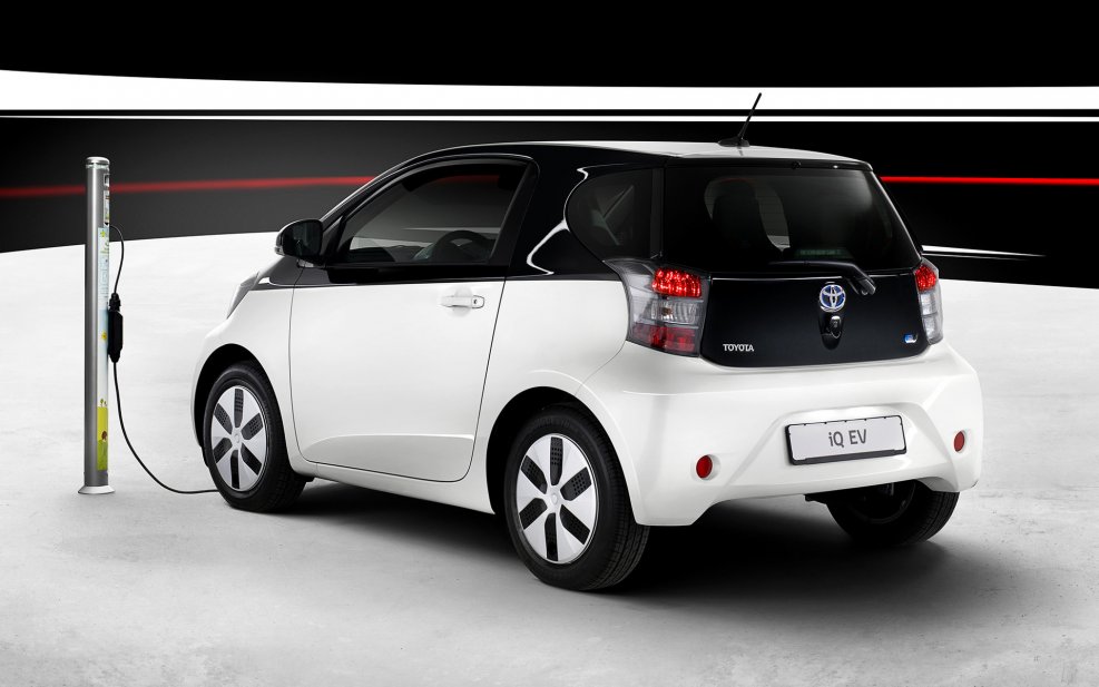 Toyota IQ 2013