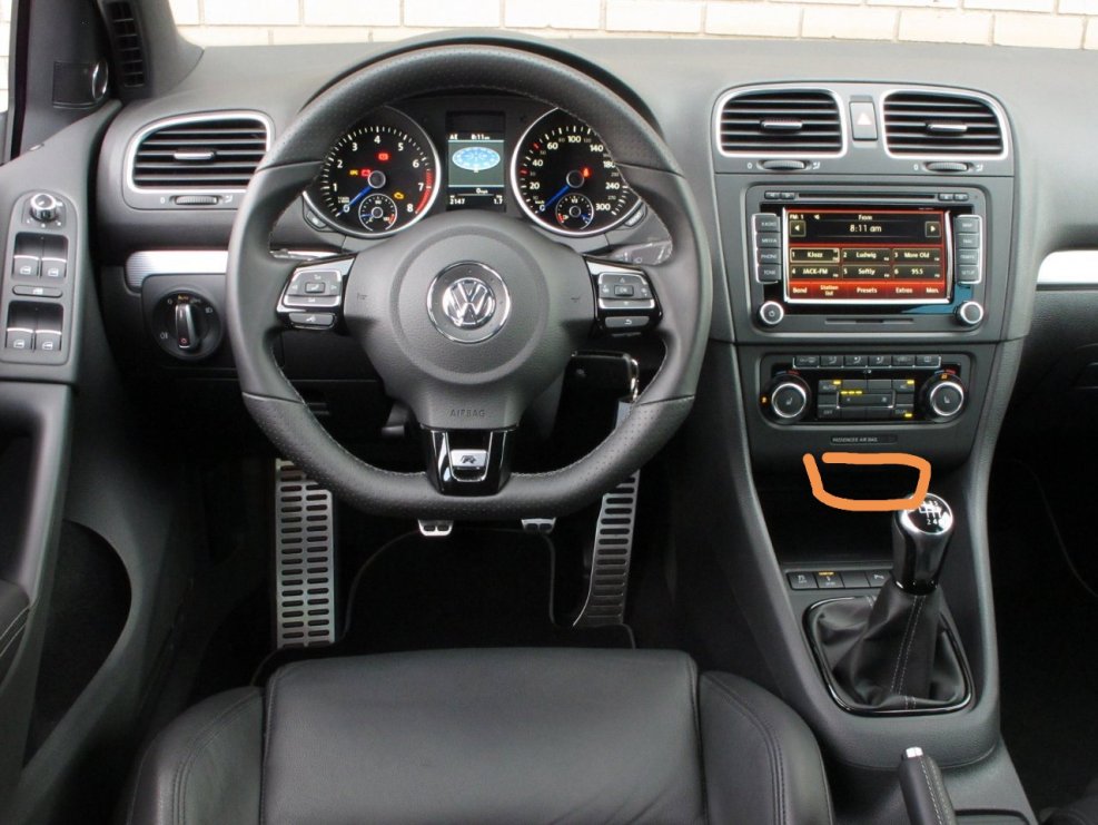 Volkswagen Golf 6 салон