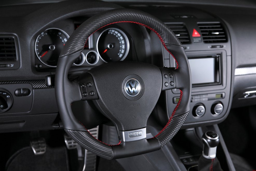 Volkswagen Golf 5 GTI салон