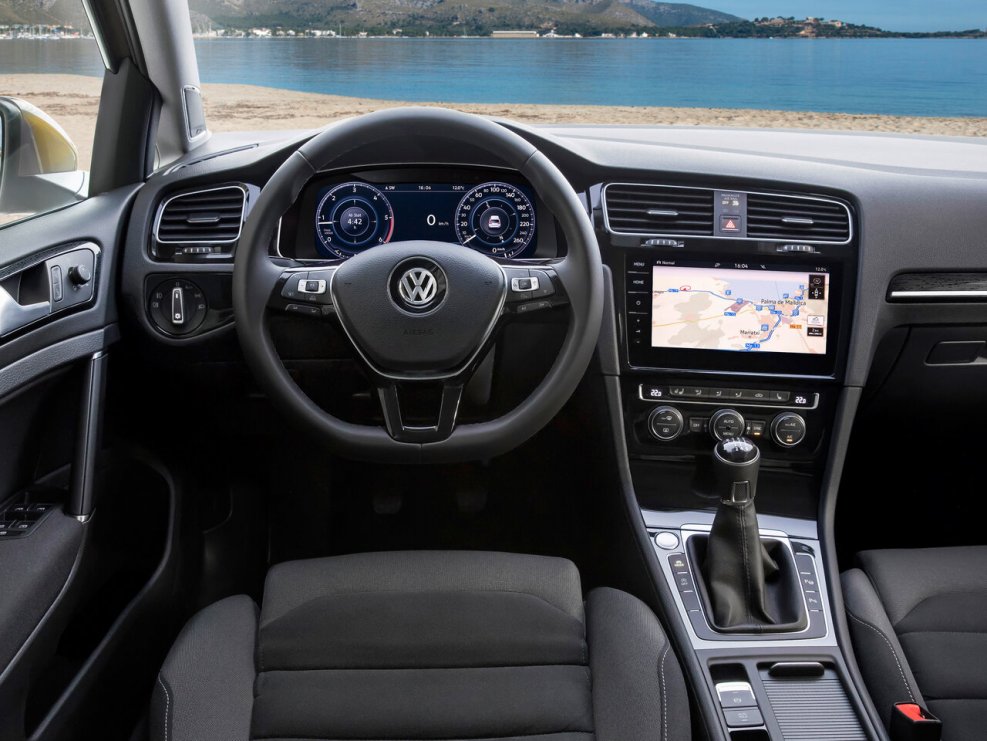 VW Golf 7 Interior