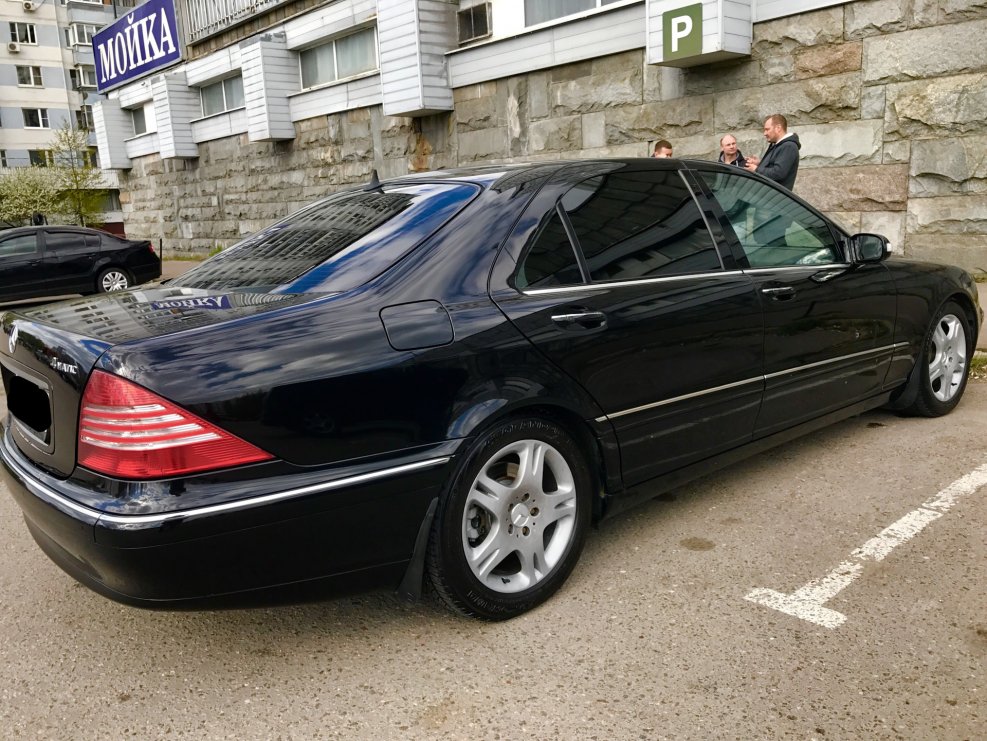 Mercedes-Benz w220 2001