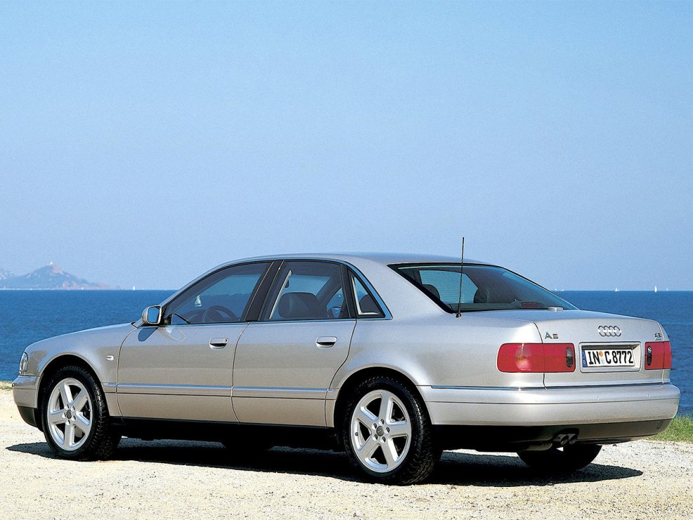 Audi a8 d2 2000