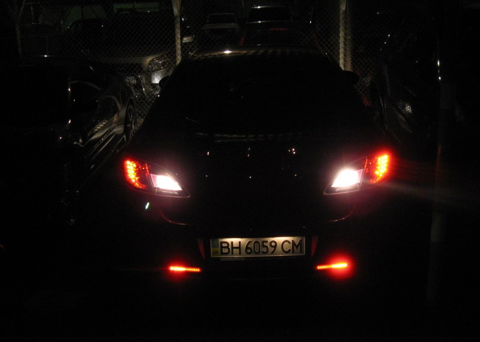 Mazda 6 GH ночью