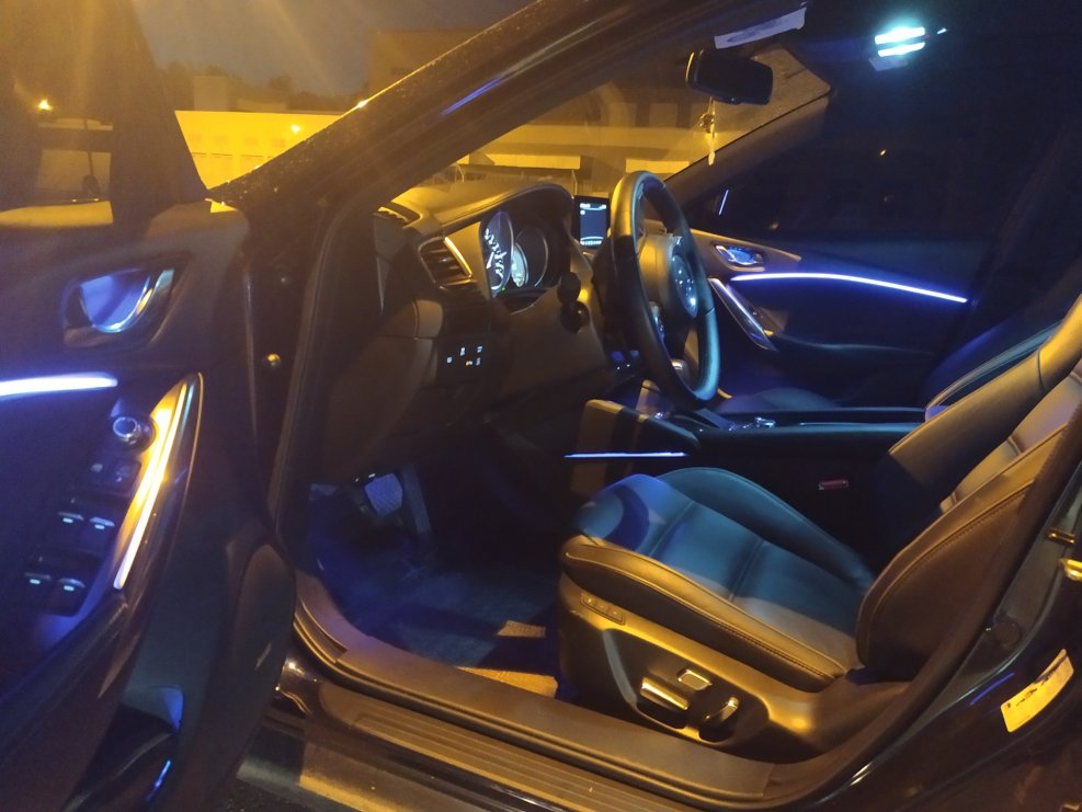 Mazda 6 с подсветкой