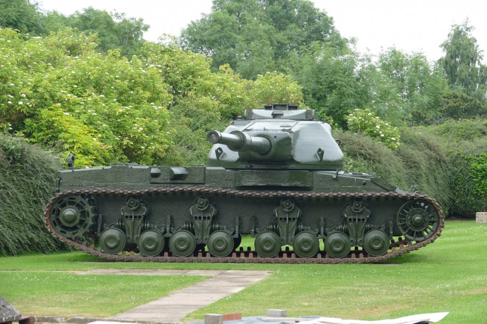 Conqueror танк