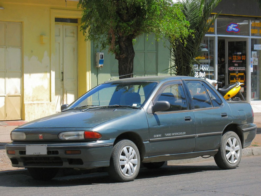 Isuzu Gemini 1990