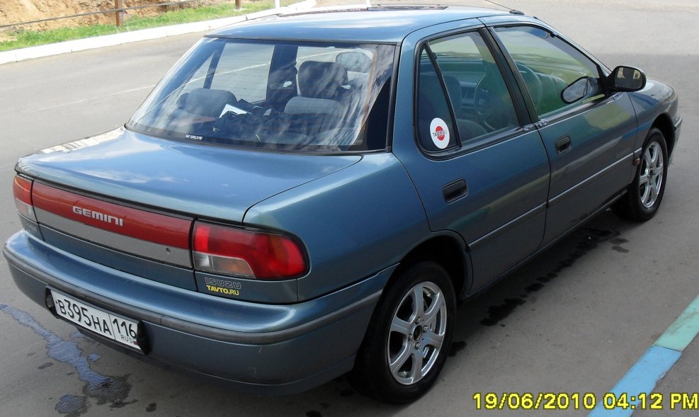 Isuzu Gemini 1991