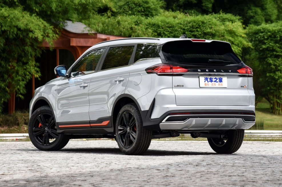 Geely Atlas 2.4