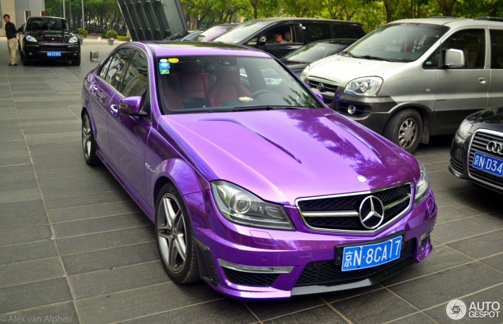 Фиолетовая c63 w204