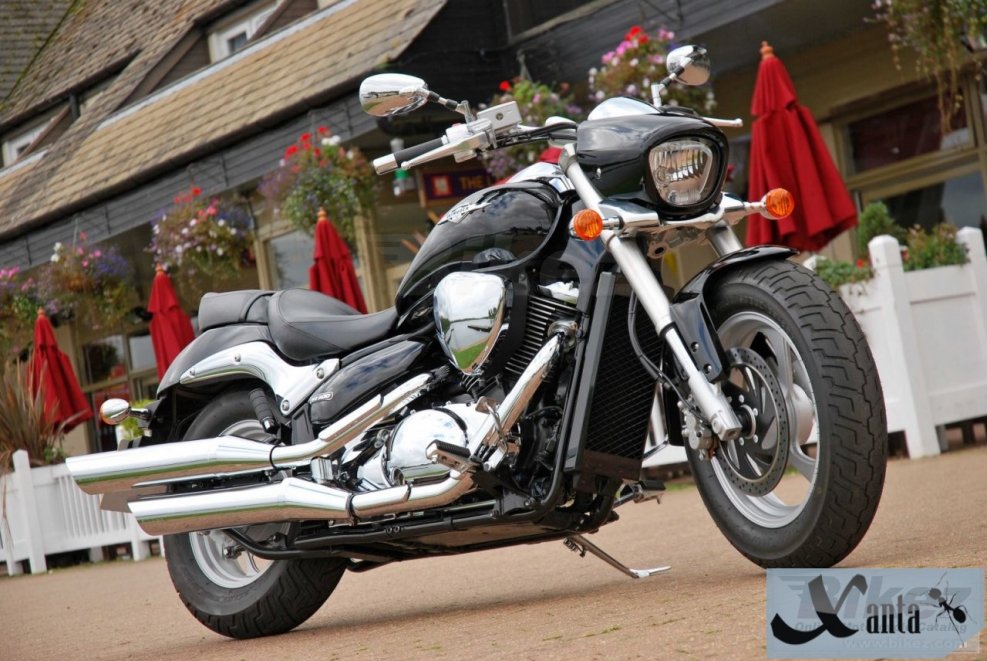 Suzuki Intruder vz800