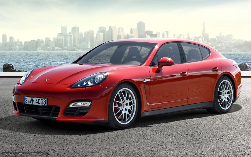 Porsche Panamera красный
