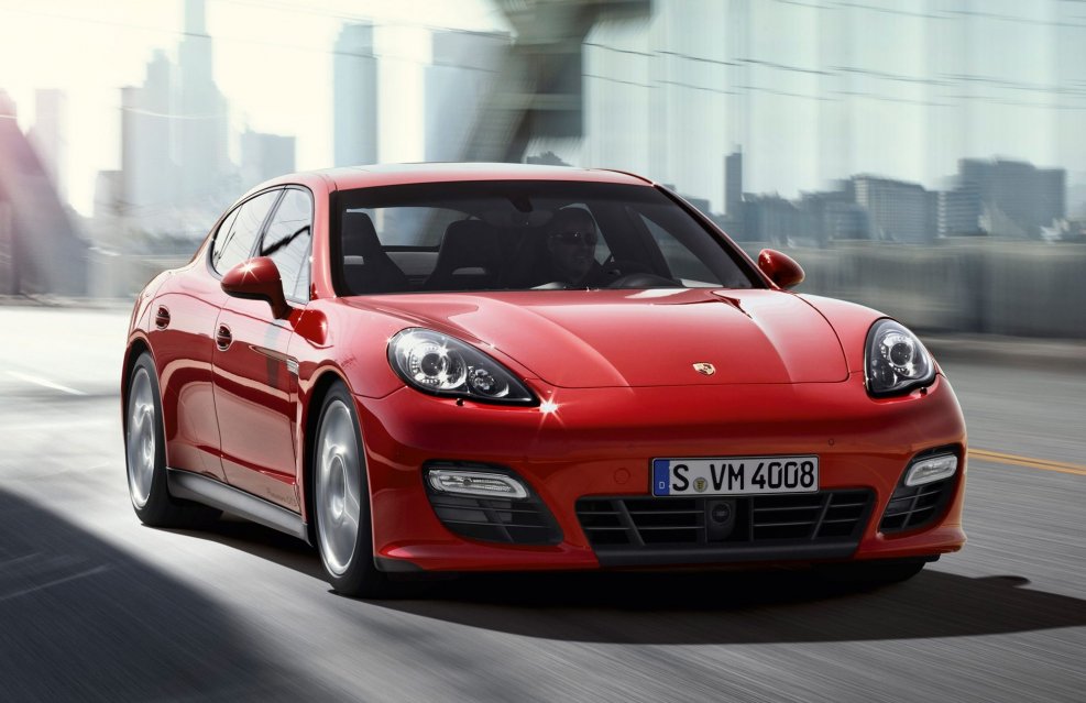 Porshe Panamera Red