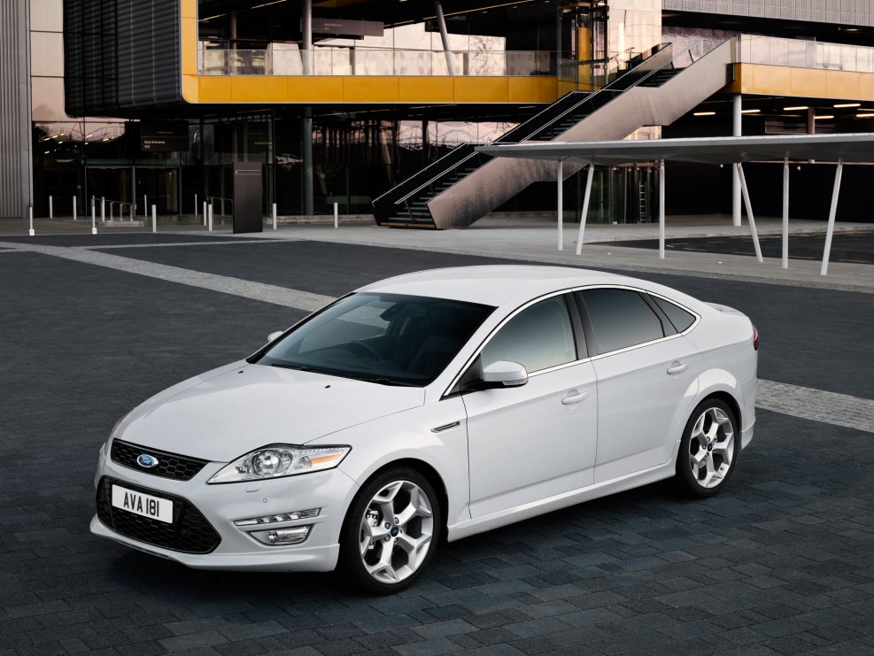 Ford Mondeo 2006 белый