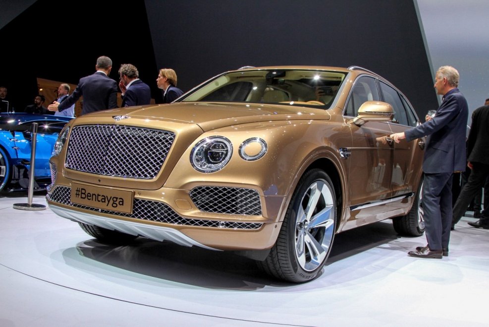 Bentley Bentayga 2