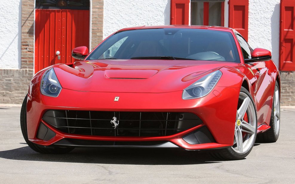 Ferrari ф12 Берлинетта