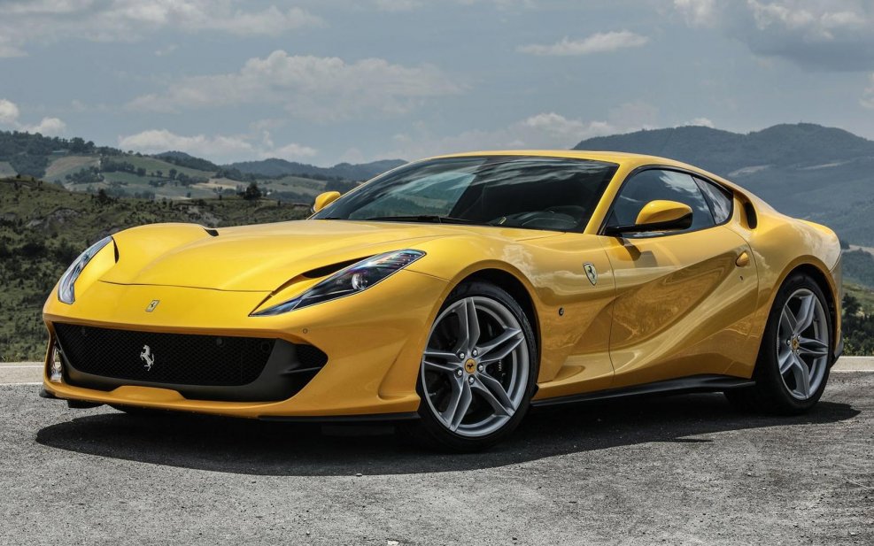 Ferrari 812