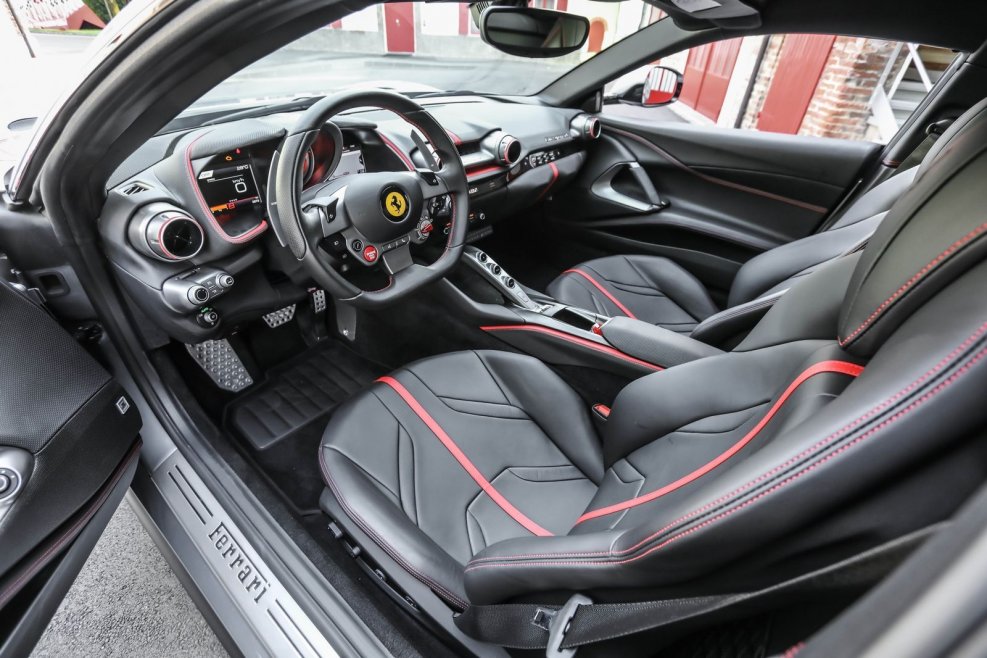 Ferrari 812 Superfast 2021